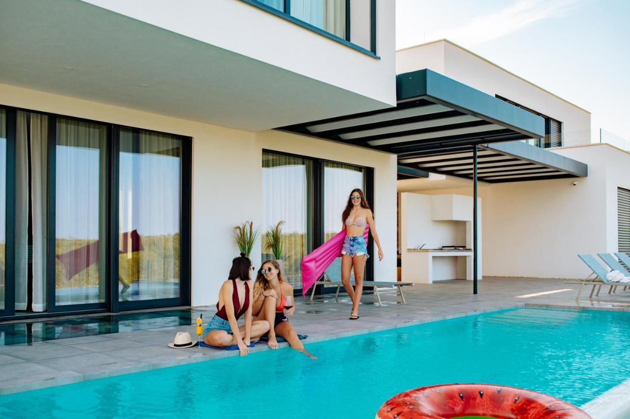 באלה Design Villa Noble With Spa מראה חיצוני תמונה